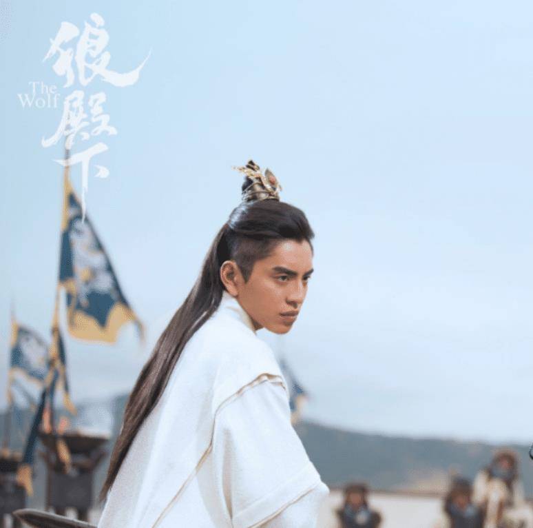 《狼殿下》终于开播!仅上线两天热度飙升前三,忙追8集不过瘾!