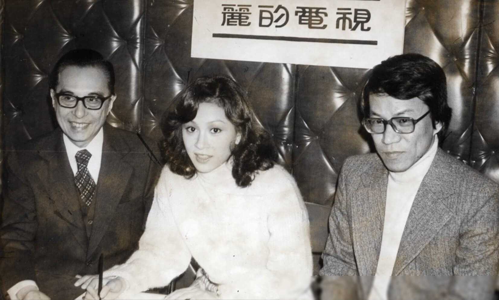 周润发前妻经历二婚老公破产再遭背叛,频频被赶出家门_余安安_生活