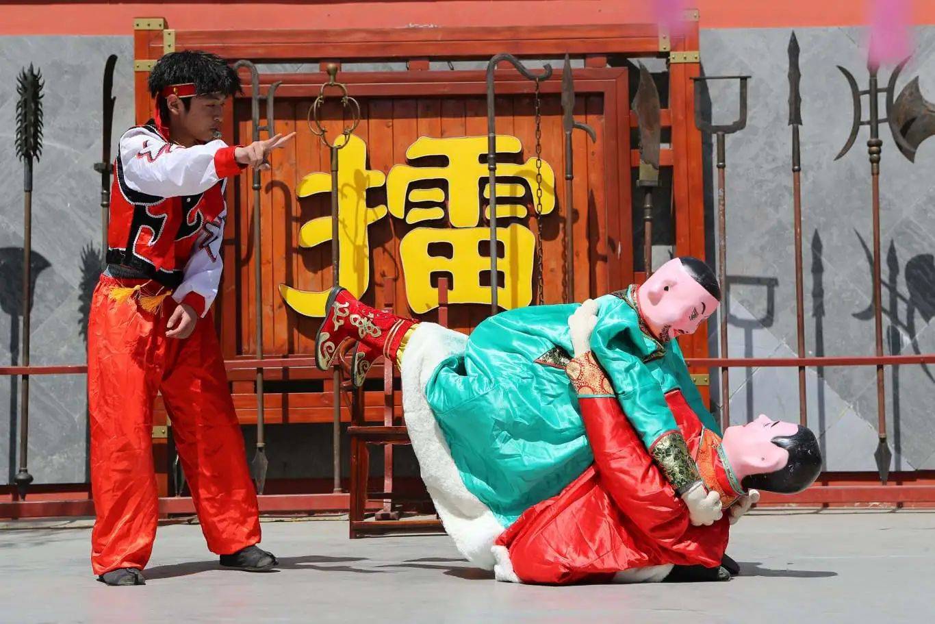 《布袋木偶》《水傀儡》《真人秀提线木偶》《中华巨马展演》《杖头