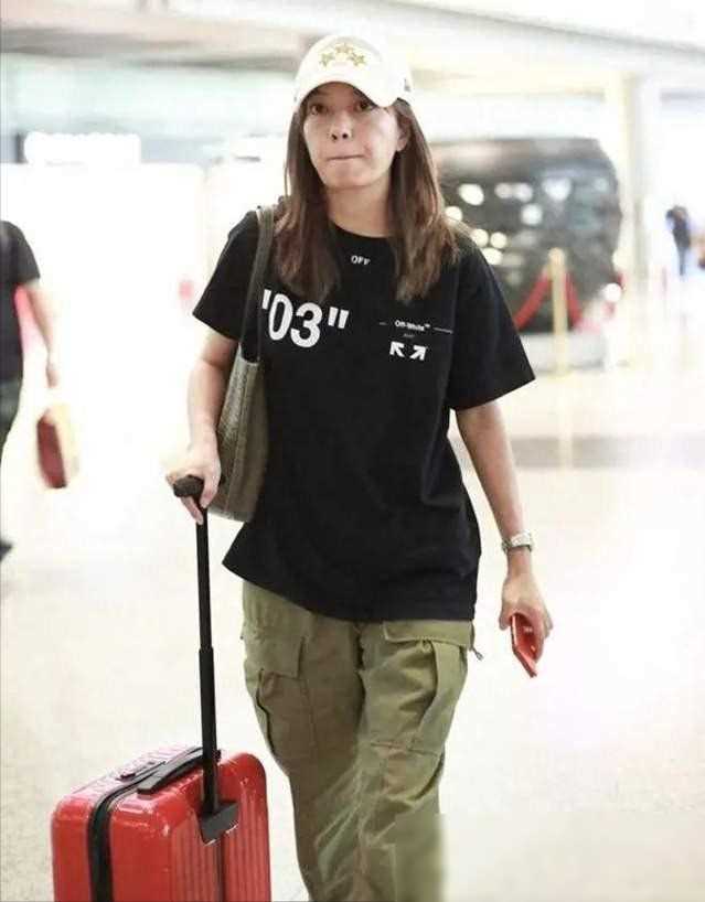 赵薇股权再遭冻结,丑闻疑云重重