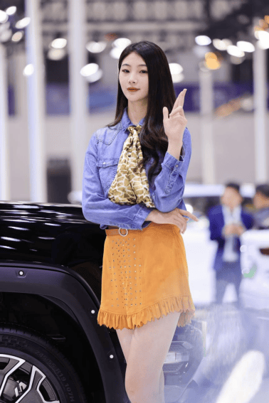 购车抽钻石,得油卡,车模&主播秀…这届华中车展可太会整活了!