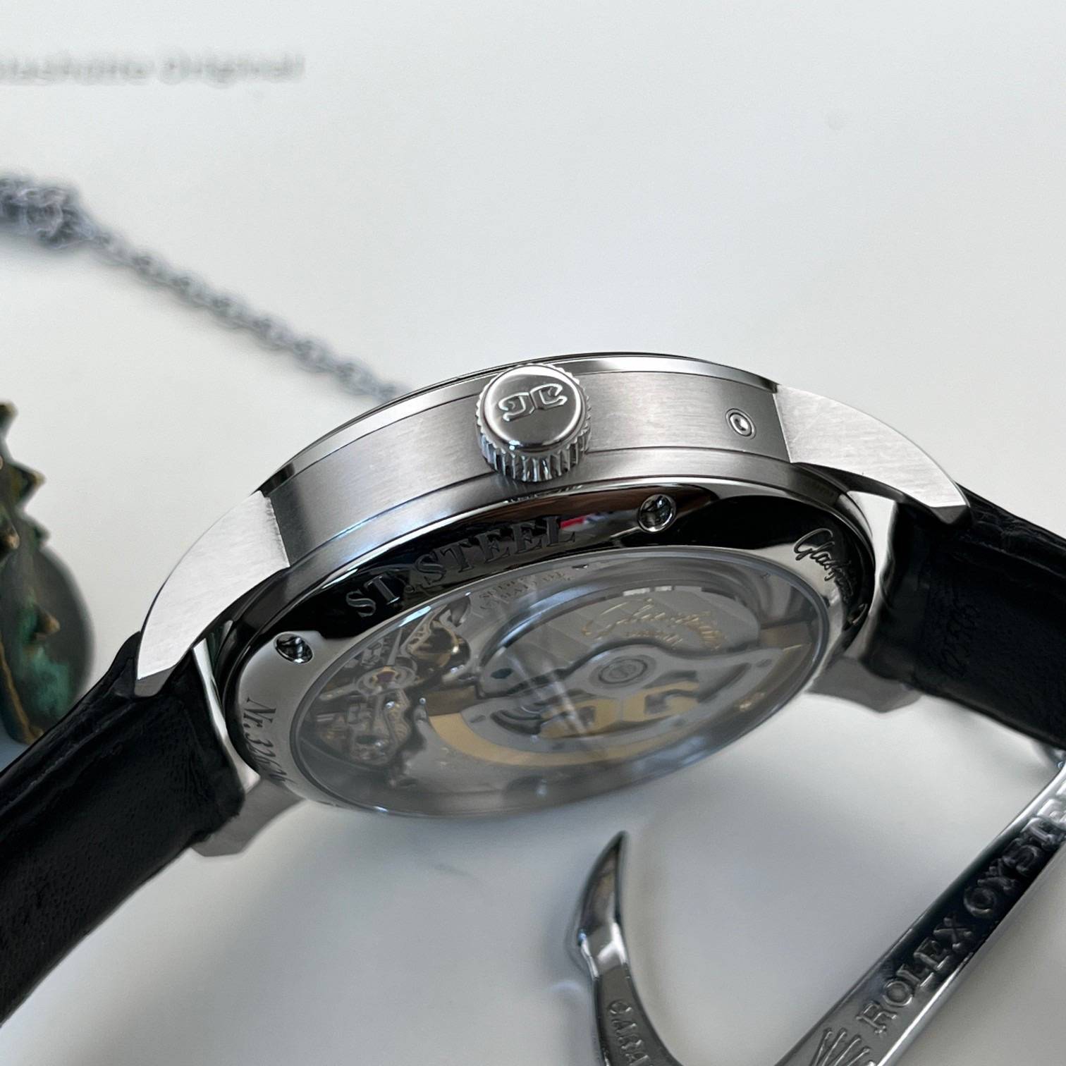 21年格拉苏蒂白盘偏心月相