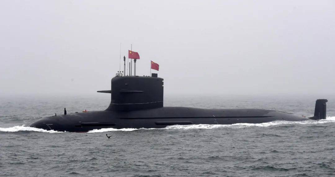 空中划过一道火光,中国海军大彩蛋来了:在美日封锁中杀出一条路_潜艇