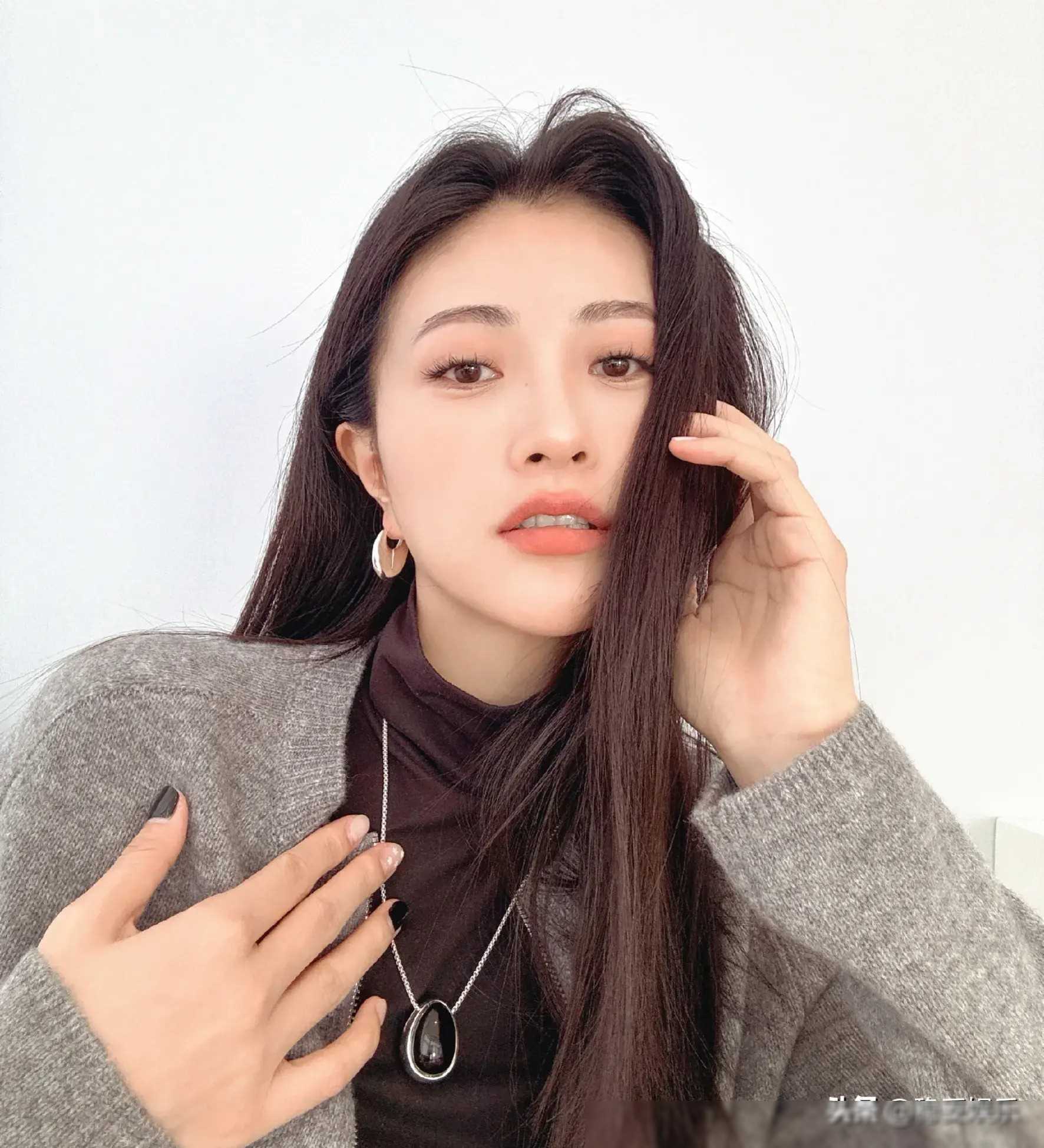 包文婧:演艺圈常青秘诀,如何应对变化莫测的演艺圈?