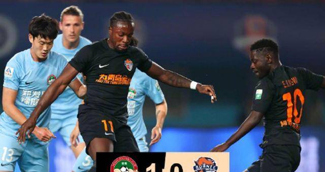 青岛海牛球迷怒火中烧!亚泰止颓,谢晖欲送梅州主帅一程