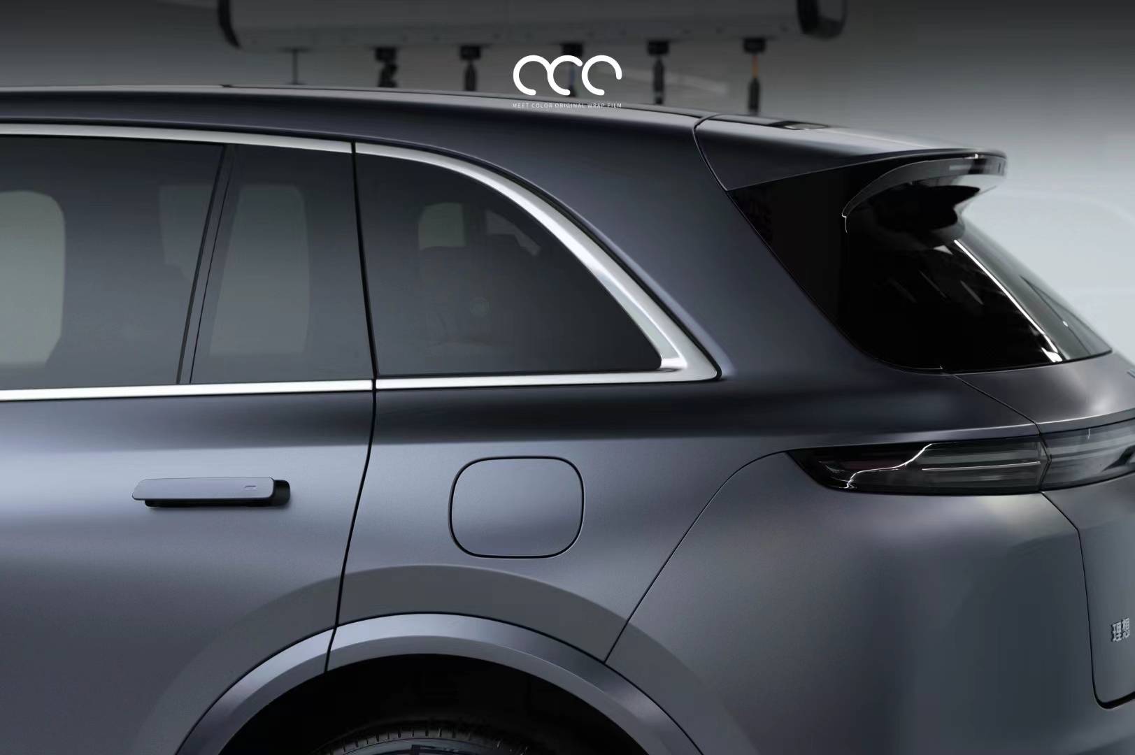 理想l7漫彩电光金属深空灰改色膜,高级感和时尚前卫感瞬间满分