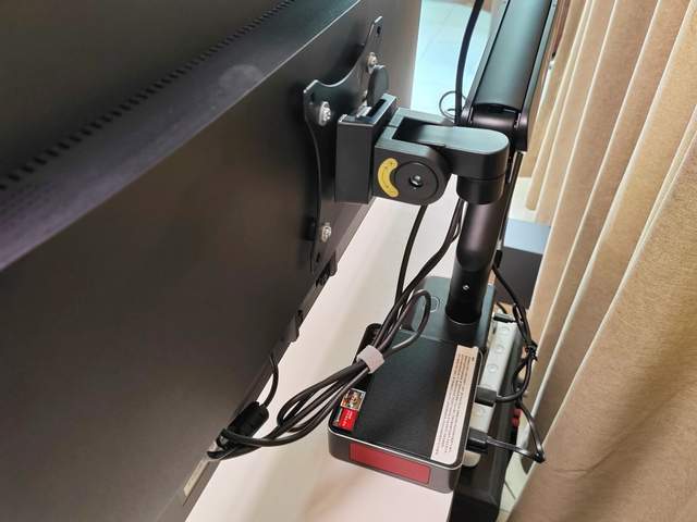 打造极致视野!安德斯特A9X显示器支架,铝质锻造,拉伸自由