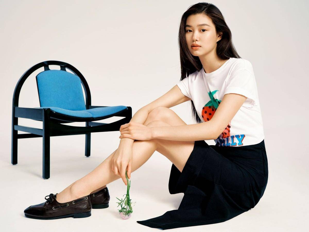 BALLY 携手全球品牌代言人王源演绎广告大片“心动候场”-王源代言过百事可乐吗