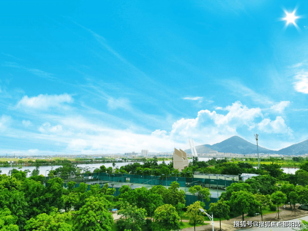 >广东省> 中山南部一线江畔大盘华立普罗旺斯庄园位于中山南部板芙镇