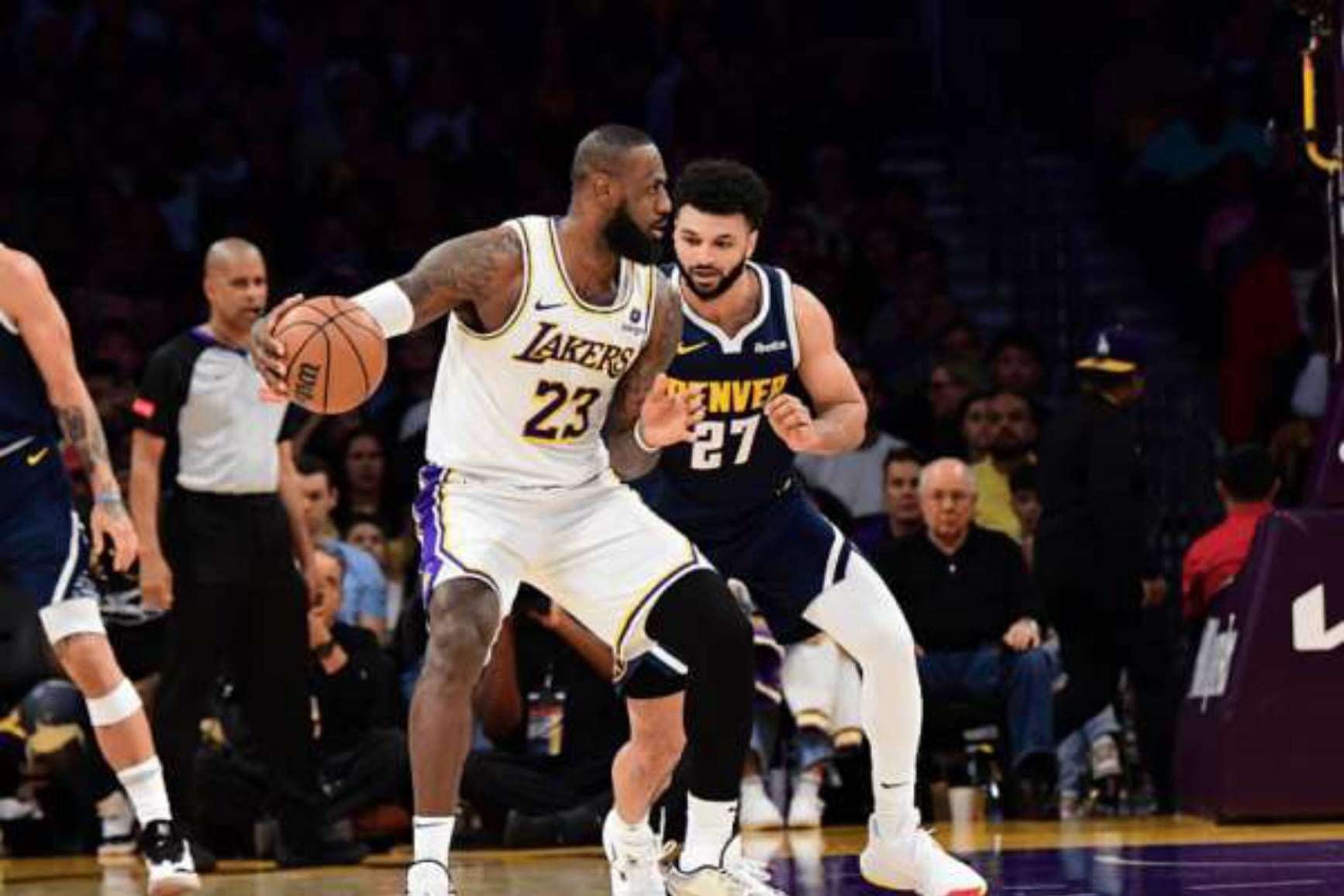 浓眉哥砍下35分15篮板