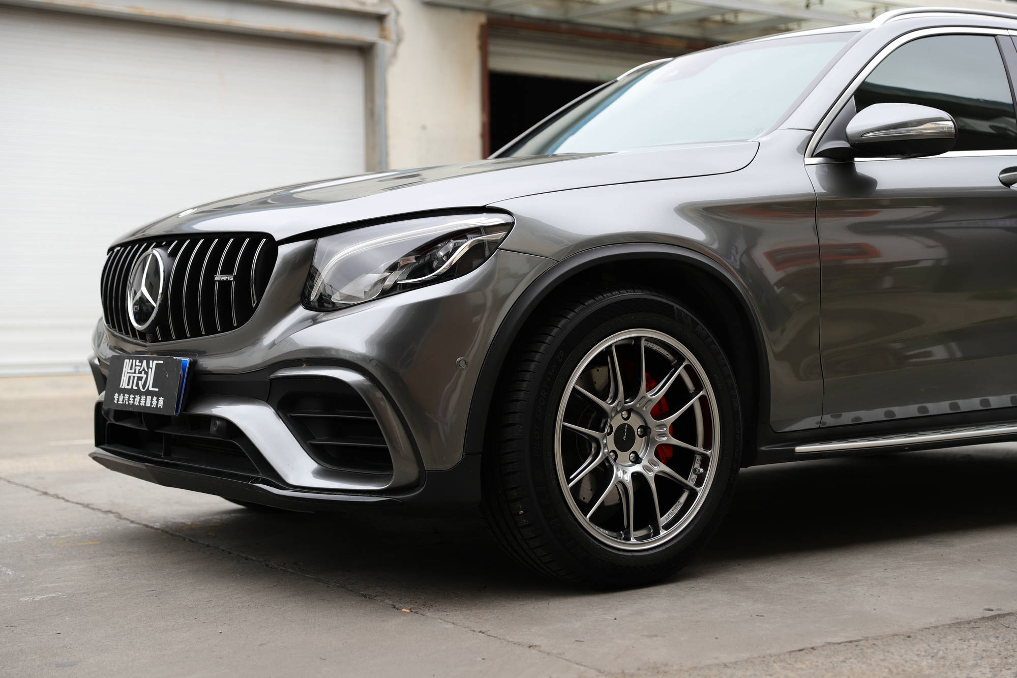 奔驰glc升级改装:enkei gtc02轮毂,点亮新驾驶体验