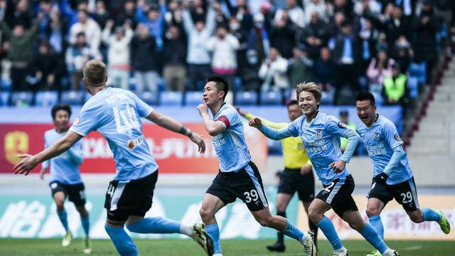 大连英博vs石家庄功夫:首发阵容微调,多平台在线直播