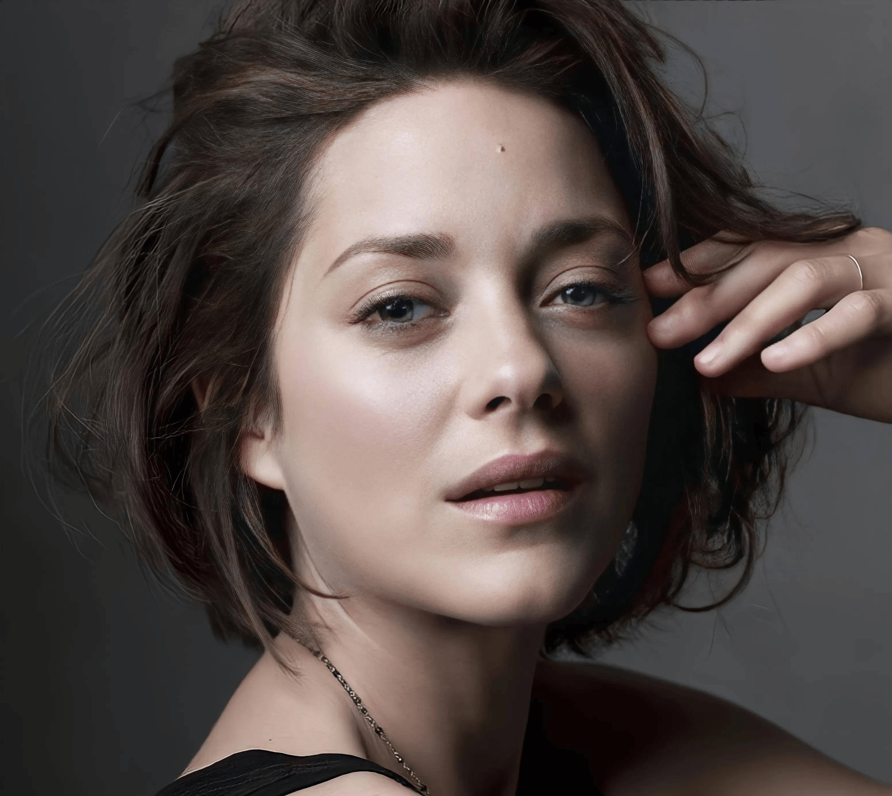 玛丽昂歌迪亚身材堪比维纳斯,完美体态引发热议!