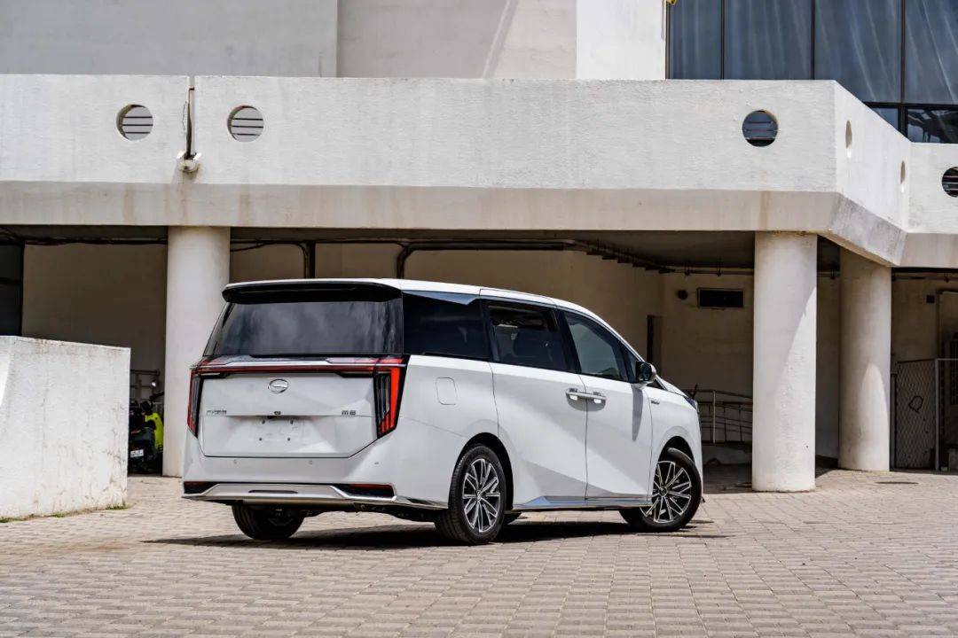 北京车展:20万级mpv最优选,广汽传祺m8大师系列深度解析