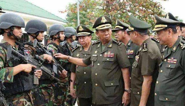   引起 柬埔寨有多少军队？你可能想不到。 