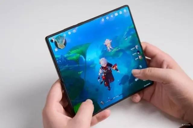 vivoXFold3Pro，荣登2024年4月安卓手机好评榜榜首 