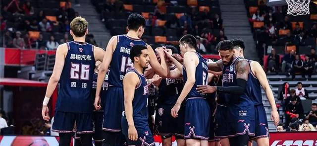 cba半决赛今晚直播,广东队对阵辽宁队,郭艾伦复出与杨鸣对决