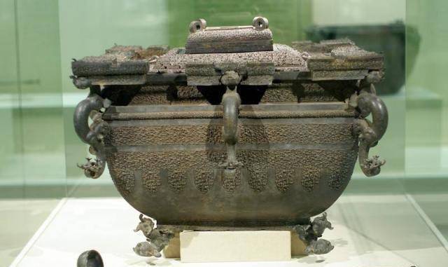 古墓出土战国"冰箱",现代科技无法复制,专家:古人的智慧真高