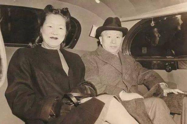 黄蕙兰:顾维钧第3任妻子,为丈夫千金散尽,晚年却只能与狗相伴