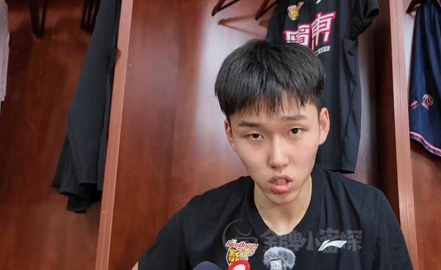 广东18岁新秀李奕臻异军突起:杜锋的信任让我大踏步前行