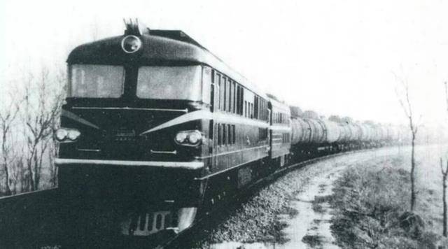 1959年,沈阳到北京的列车神秘失踪,找到后多出300多名乘客