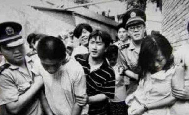 1988年,一山东女子效仿武则天招男宠,最后结局怎么样_晁正坤_称帝