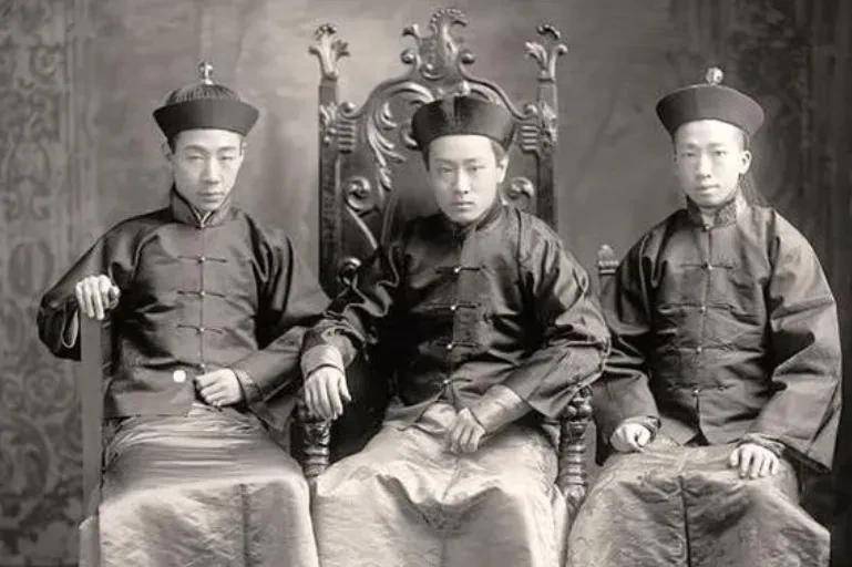 曾册封过四大贝勒,他们分别是大贝勒代善,二贝勒阿敏,三贝勒蒙古尔泰