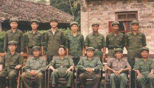 揭秘:金三角残军重组后,内部勾心斗角,为何能再次立足金三角