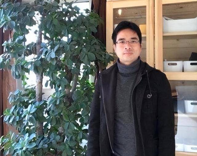 3月30日,苏享茂和翟欣欣第一次见面,翟欣欣也是苏享茂在世纪佳缘第一