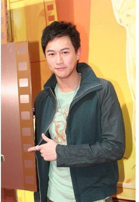 21岁出道,32岁爆火,36岁息影,"最帅姜子牙"陈键锋:命运多舛