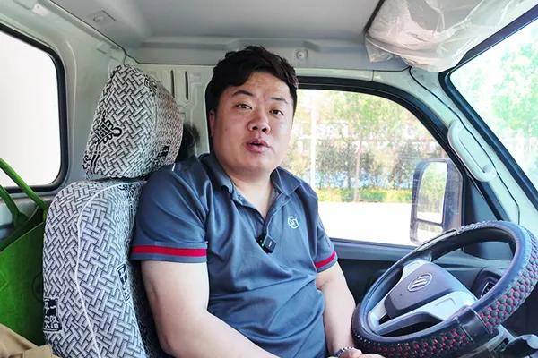 "熊猫大侠"何亮亮:福田祥菱m2让我鼓起钱袋子 | 卡车之友网