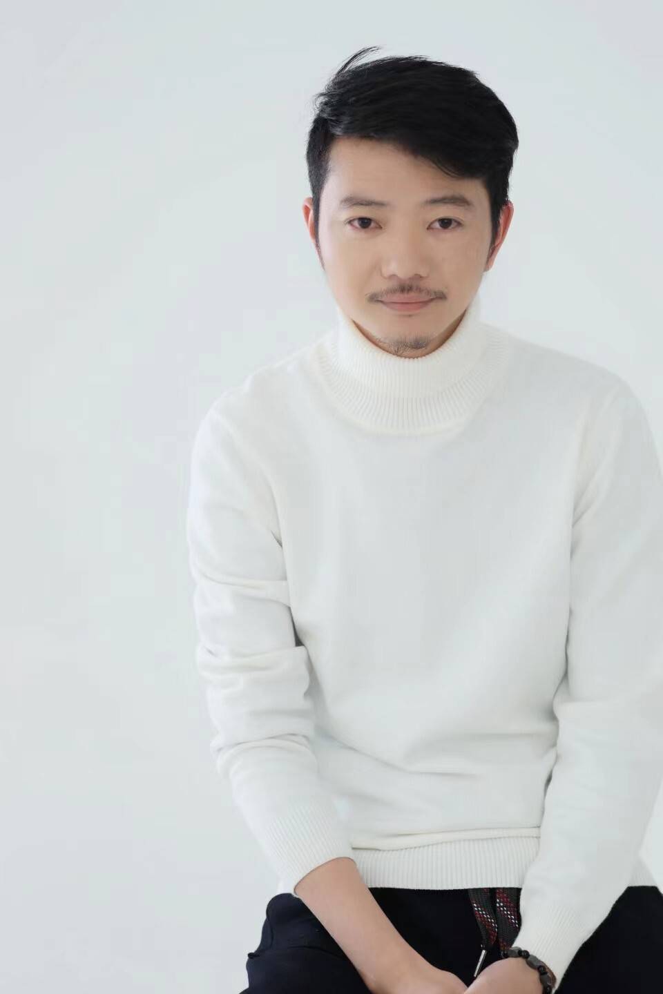 专案设计师2019年—至今,创立重庆己也设计公司代表作品酒店空间全案