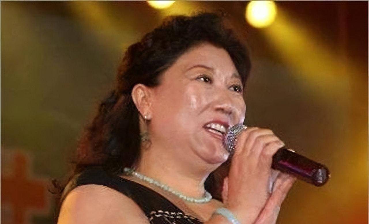 李萱:一代春晚笑星高秀敏的女儿