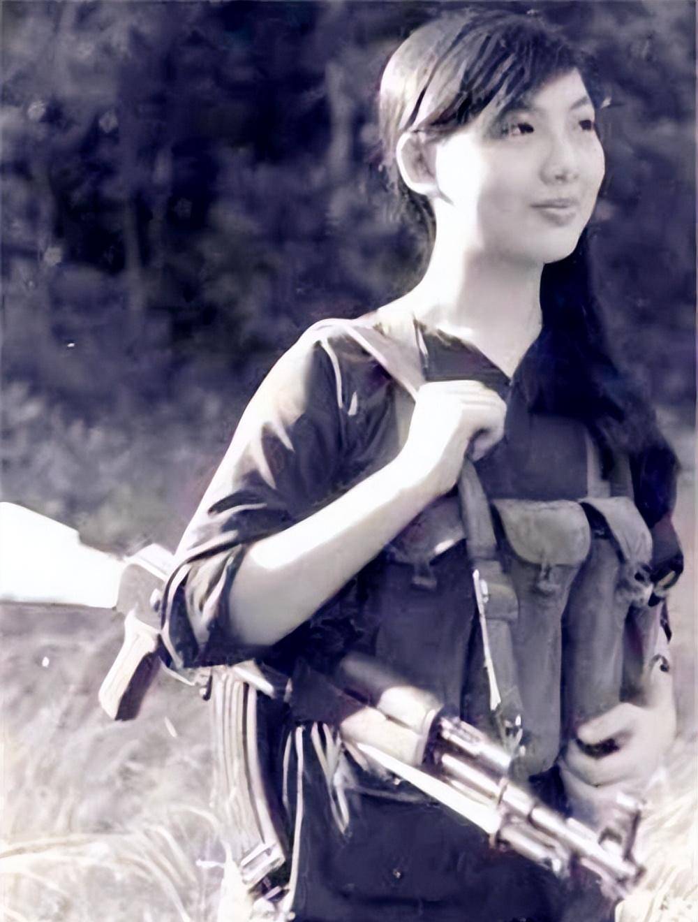 中越特种兵的较量,未曾一败的越军美女特工,被我军侦察兵瓦解