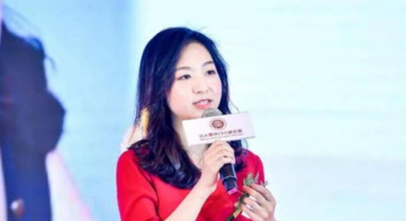 16名清华北大医生开烧烤店,顾客边吃饭边挂号看病,烧烤店成医院