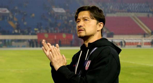 谢晖赢得球迷支持,通过特殊举动展现改变