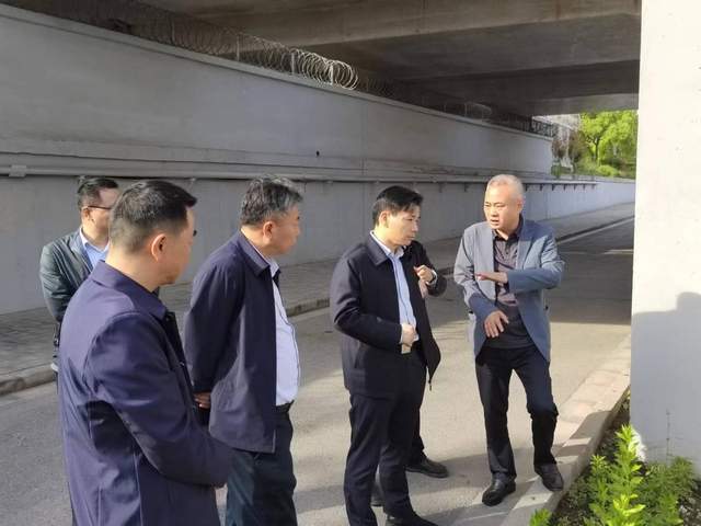 未雨绸缪,防范为主——盐城市交通运输局局长黄正桂督查公路汛前准备