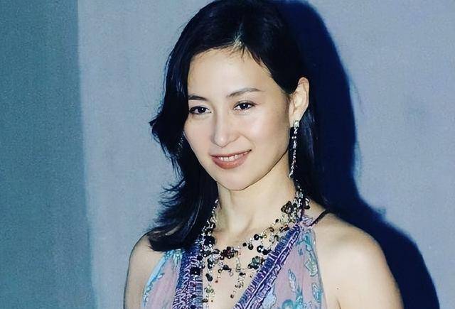 离婚22年,何超琼260亿身价香港女首富,许晋亨每月领200万生活费
