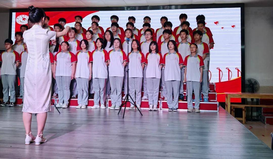 福州超德中学高中部致远级"班班有歌声"大赛