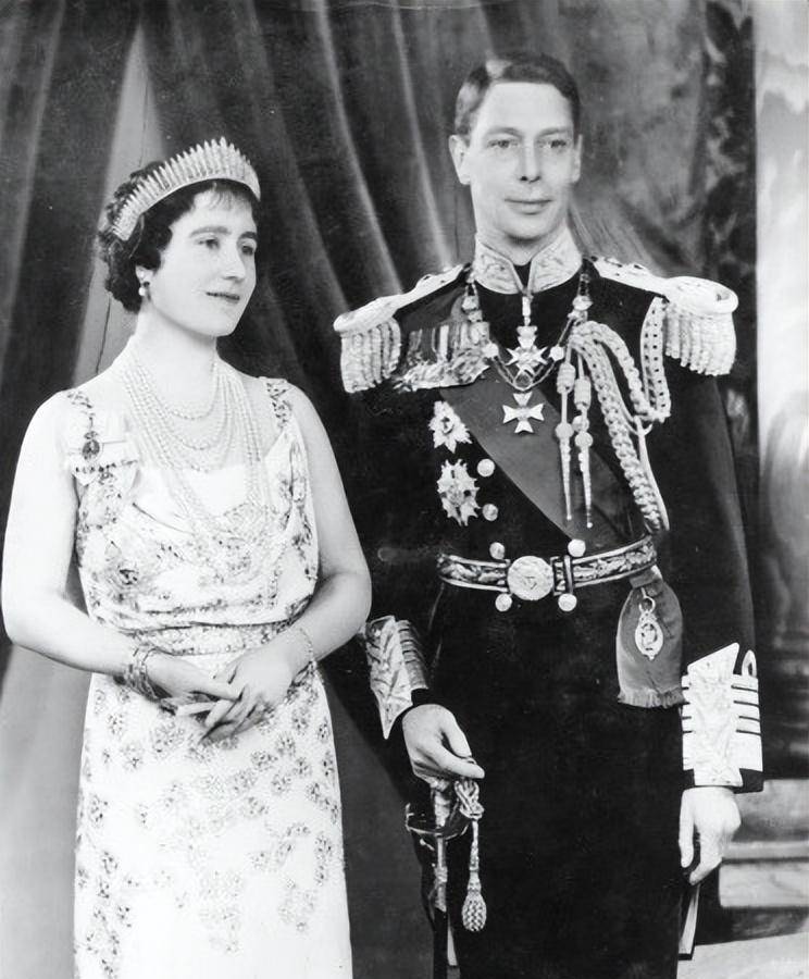 伊丽莎白二世的继承人图片