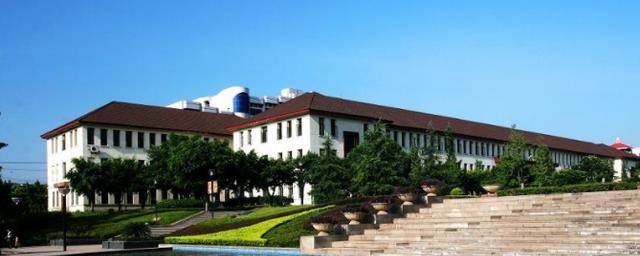 考生被重庆医科大学录取,却想放弃入学选择复读,原因让人遗憾