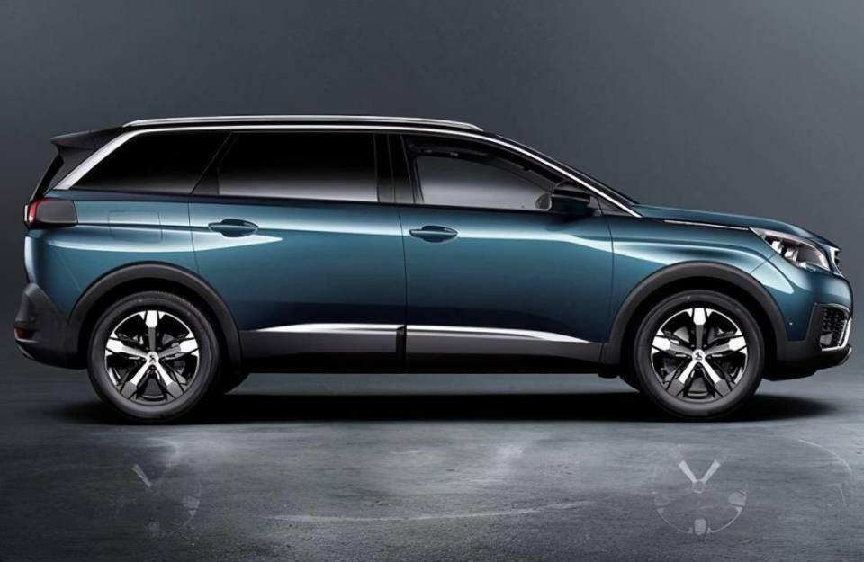 东风标致5008是一款市场销量虽小,但是魅力却无限的合资中型suv车型!