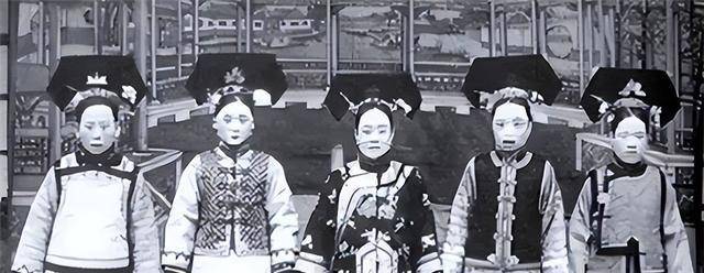 溥仪退位后,大量被遣散的宫女却没人愿意娶,溥仪道出其中真相
