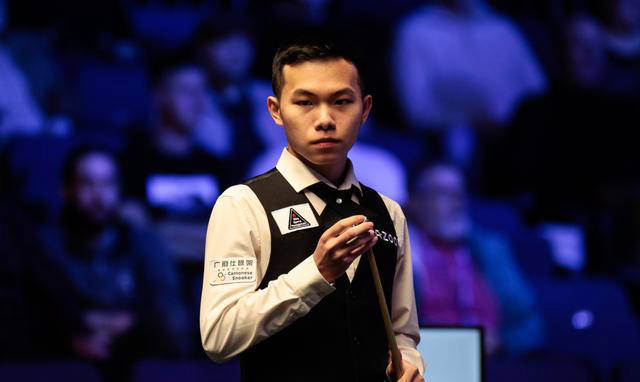 中国斯诺克迎来好消息!三位选手获最佳新人提名!刘宏宇与江俊入围!