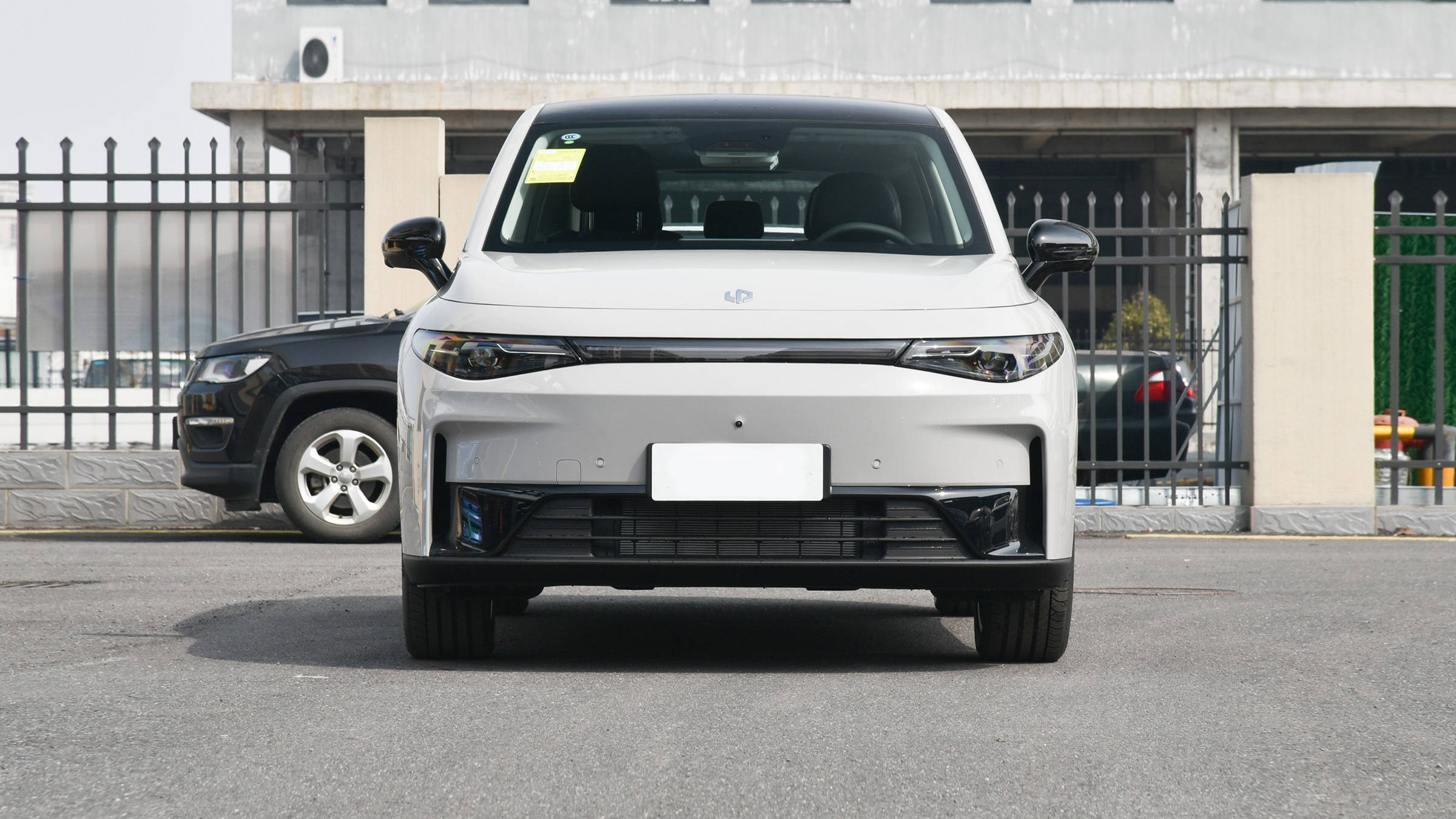 全面对比深蓝s7,零跑c10"年轻人更理想的家"