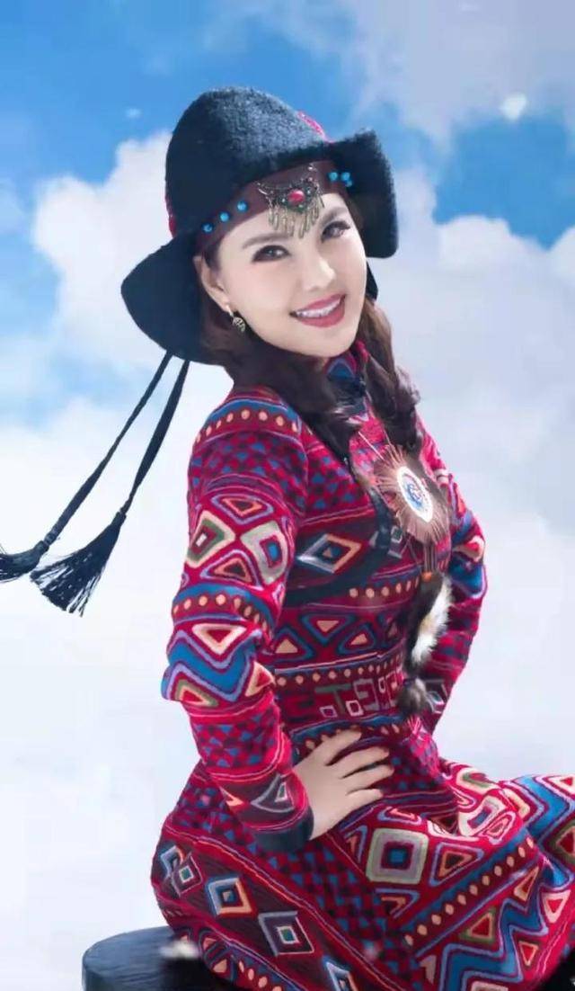 图雅:事业有成却至今单身,令父母既骄傲又烦恼_杜枫_科尔沁草原_时候