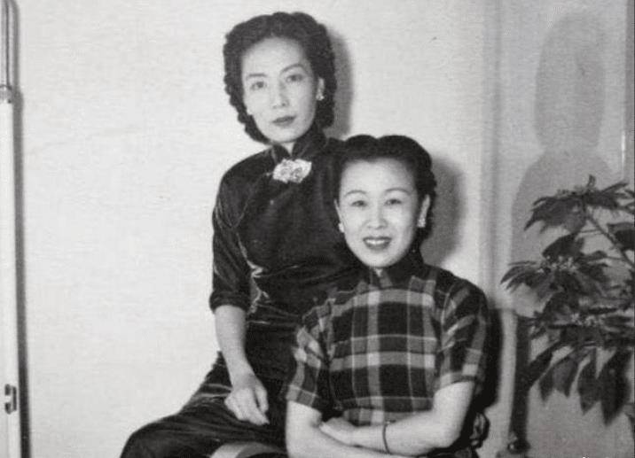 80多岁回到上海老宅,发现门匾中有惊喜_杜美如_姚玉兰_蒯松茂