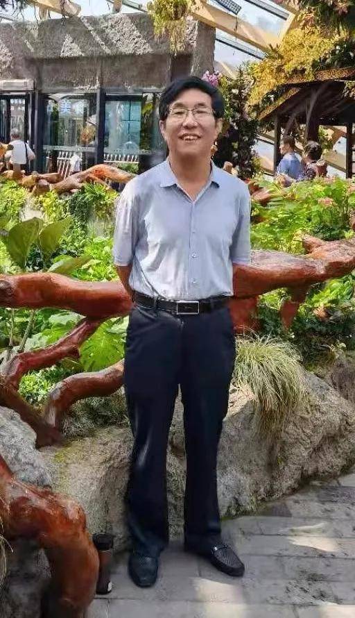 刘乐平,男,汉族,1957年4月出生,石家庄井陉人.大学学历,高级工程师.