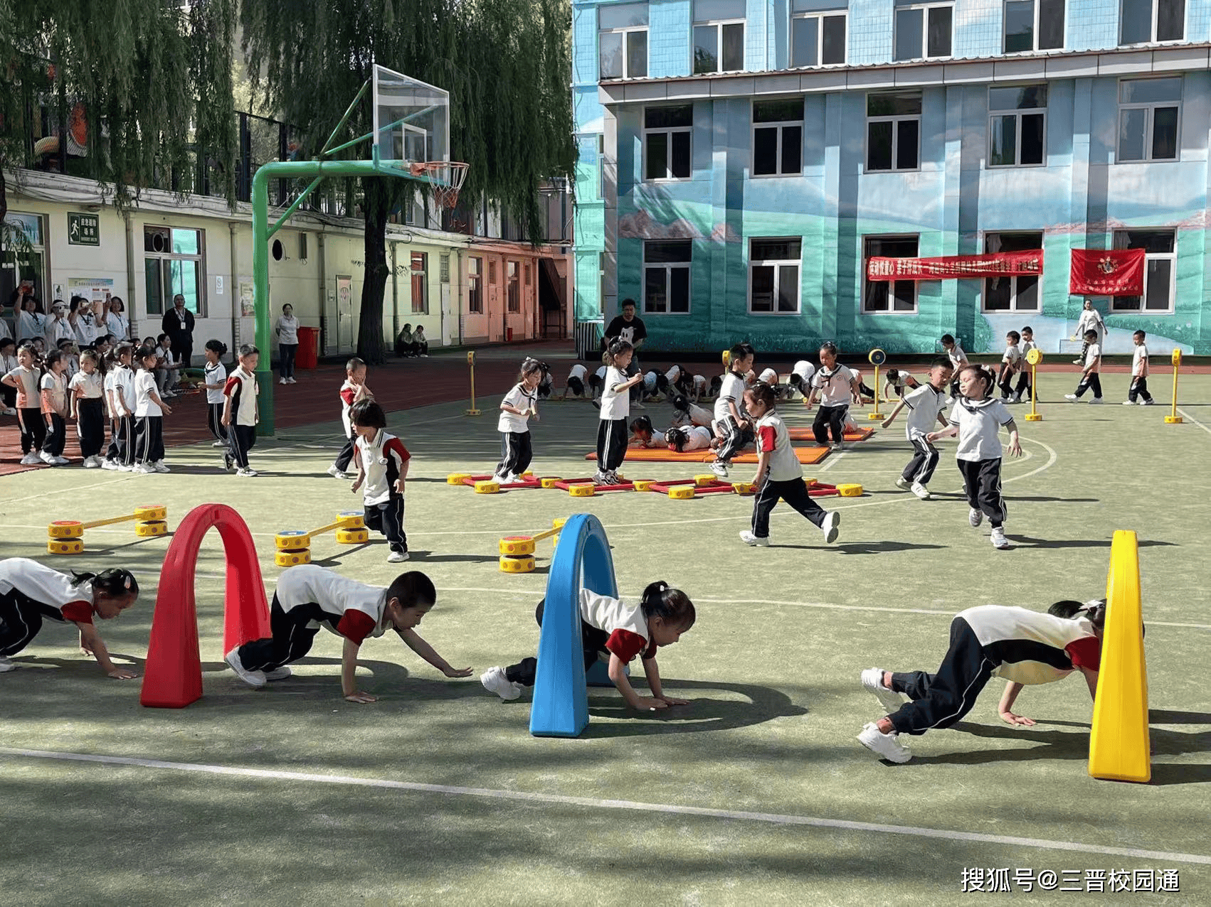 太原迎泽区海边街小学附属幼儿园(康乐四分园)亲子运动会 快乐更加倍