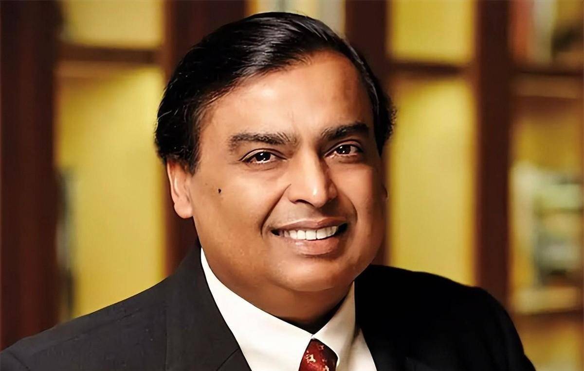 印度版"老佛爷":出身高种姓,丈夫很简朴,927亿任她穿金戴银